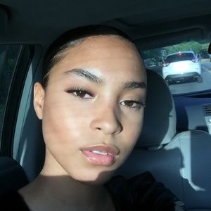 Meet your Posher, Rusheka